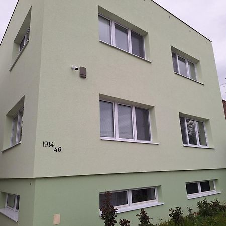 Apartmanovy Dom Stummerova Topolcany Luaran gambar